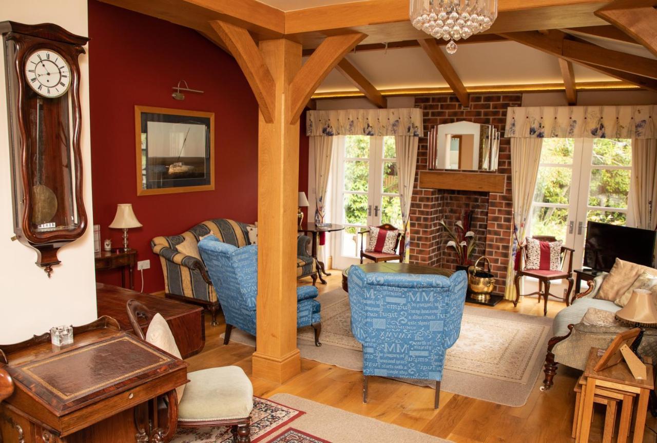 Mere Brook House Wirral Bagian luar foto