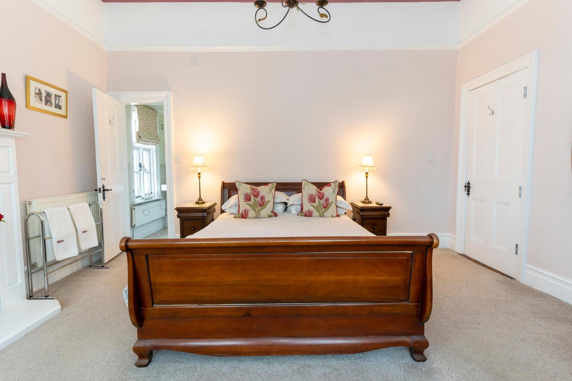 Mere Brook House Wirral Bagian luar foto